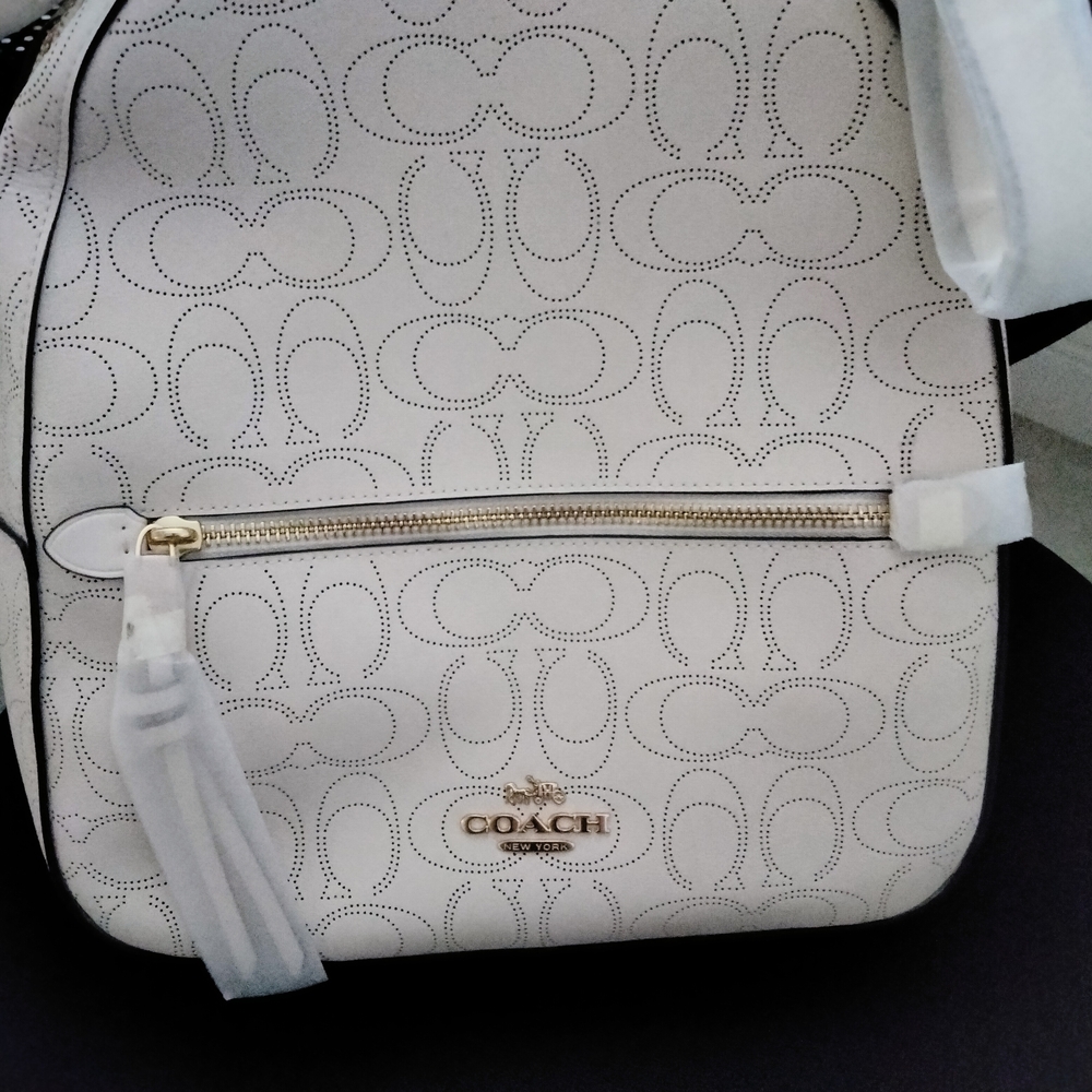 Coach White Backpack 🤍 - Picture 9 of 9